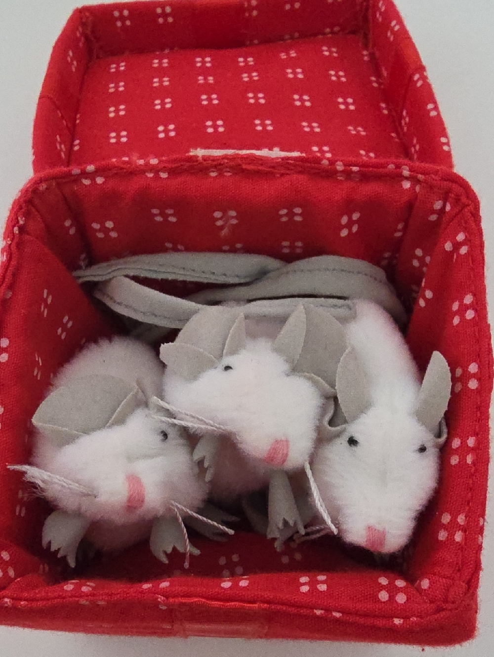 Folkmanis Puppets Mice In Red Box Finger Puppets